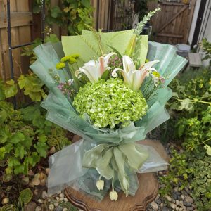 💚 Emerald Serenity Bouquet ✨🌿
